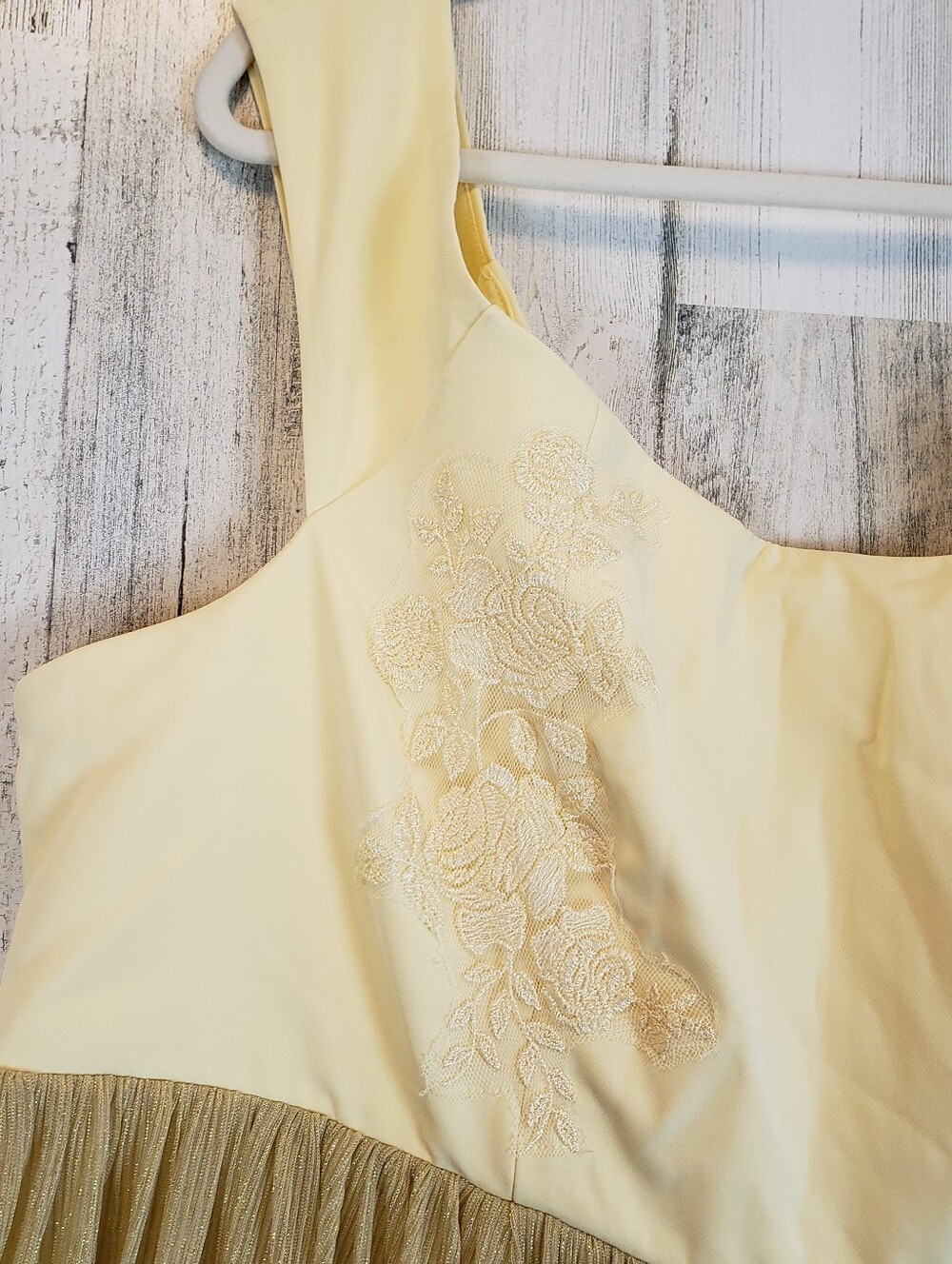 Torrid Disney Belle Halloween Costume Size 22 - Picture 5 of 9